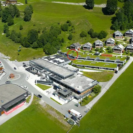 Dom wakacyjny Smaragdresort 4.3 *