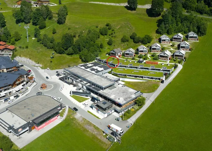 Dom wakacyjny Smaragdresort 4.3 *