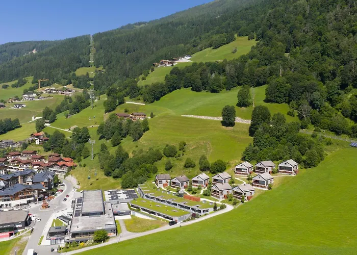 Dom wakacyjny Smaragdresort 4.3 *